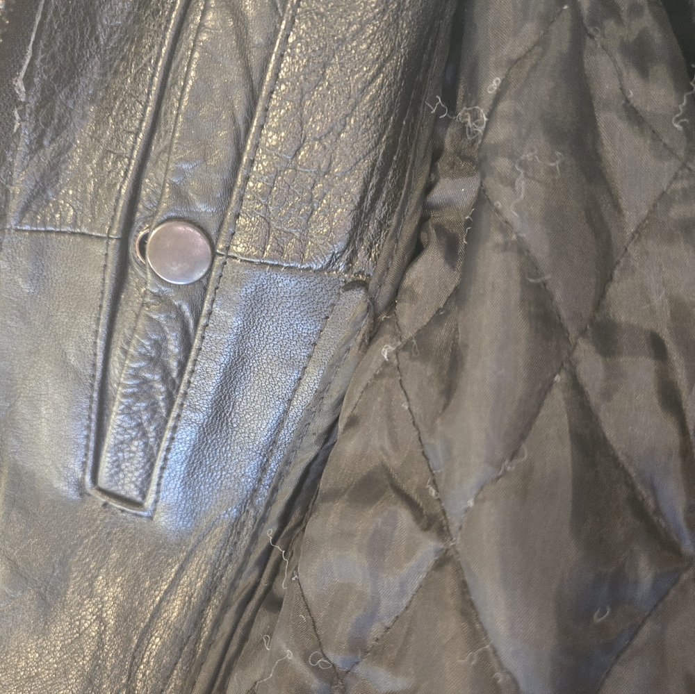 Xelement Womens Leather Biker Jacket EUC! - Picture 4 of 7